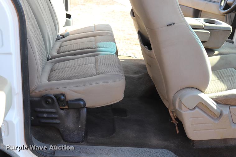 image for item EC9425 2010 Ford F150 XL Super Cab pickup truck