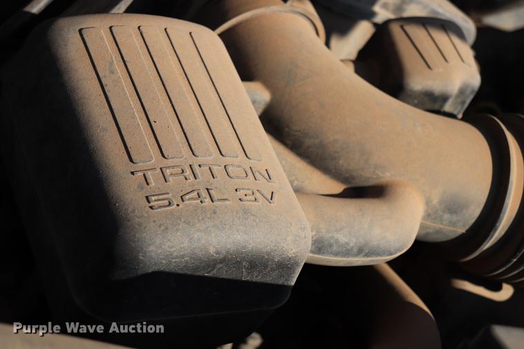 image for item EC9425 2010 Ford F150 XL Super Cab pickup truck