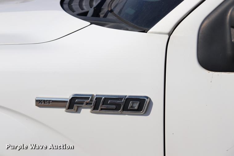 image for item EC9425 2010 Ford F150 XL Super Cab pickup truck