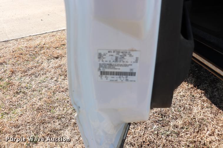 image for item EC9425 2010 Ford F150 XL Super Cab pickup truck