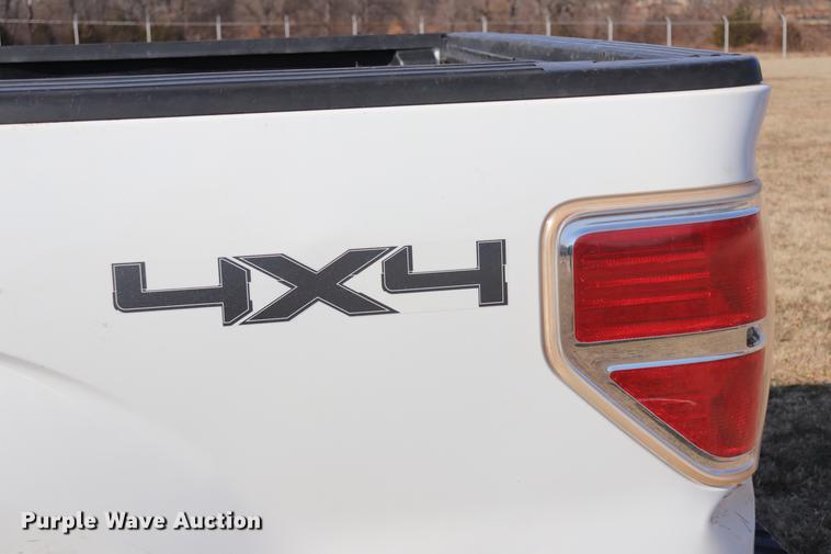image for item EC9425 2010 Ford F150 XL Super Cab pickup truck