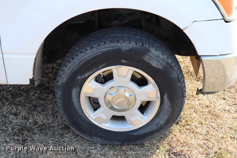 image for item EC9425 2010 Ford F150 XL Super Cab pickup truck