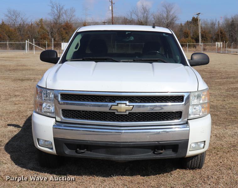 image for item EC9426 2007 Chevrolet Silverado 1500 Ext. Cab pickup truck