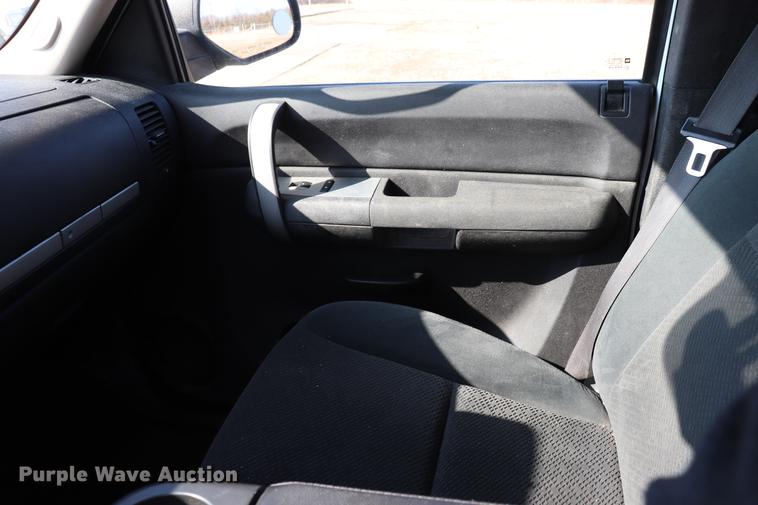 image for item EC9426 2007 Chevrolet Silverado 1500 Ext. Cab pickup truck