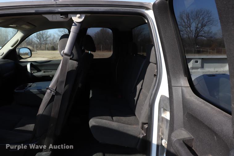 image for item EC9426 2007 Chevrolet Silverado 1500 Ext. Cab pickup truck