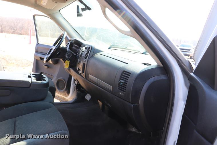 image for item EC9426 2007 Chevrolet Silverado 1500 Ext. Cab pickup truck