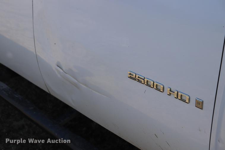 image for item EC9427 2009 Chevrolet Silverado 2500HD Ext. Cab pickup truck