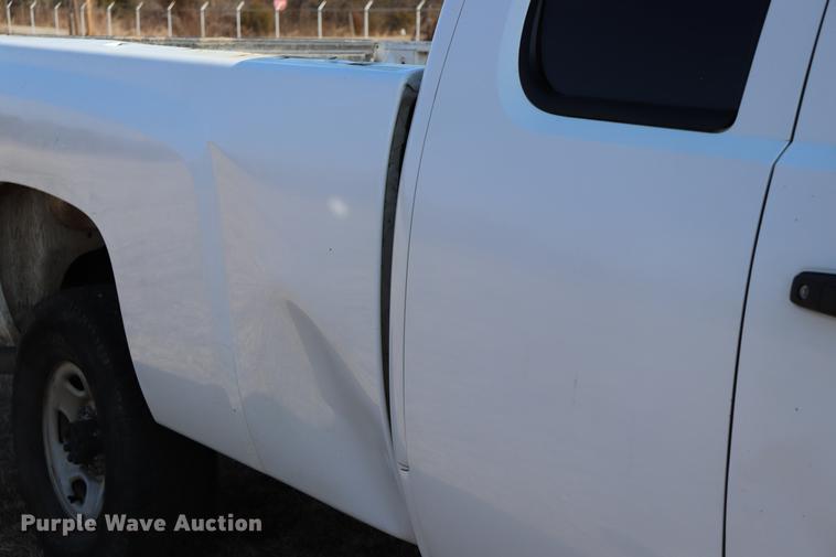 image for item EC9427 2009 Chevrolet Silverado 2500HD Ext. Cab pickup truck