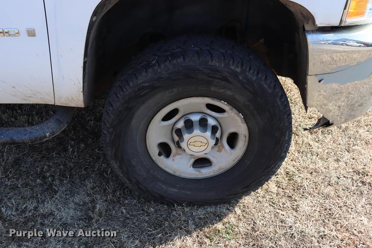 image for item EC9427 2009 Chevrolet Silverado 2500HD Ext. Cab pickup truck