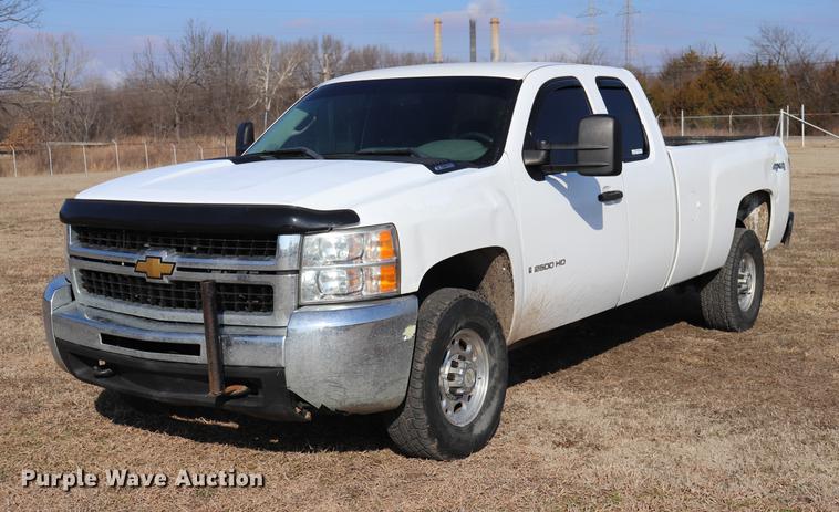image for item EC9428 2009 Chevrolet Silverado 2500HD Ext. Cab pickup truck