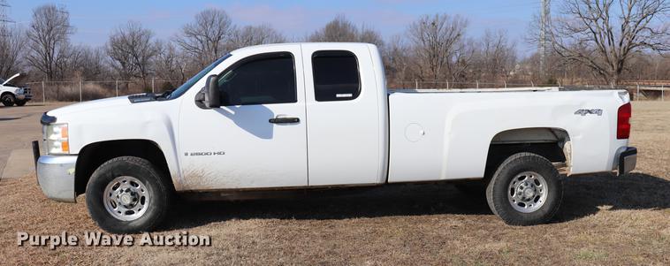 image for item EC9428 2009 Chevrolet Silverado 2500HD Ext. Cab pickup truck