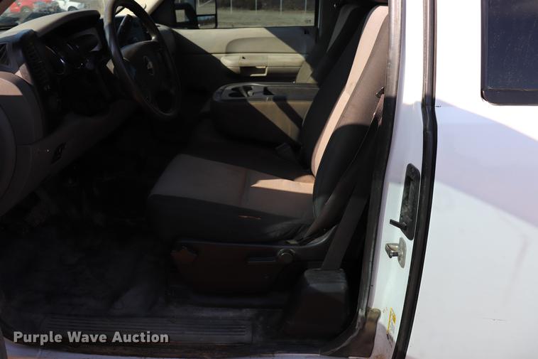 image for item EC9428 2009 Chevrolet Silverado 2500HD Ext. Cab pickup truck