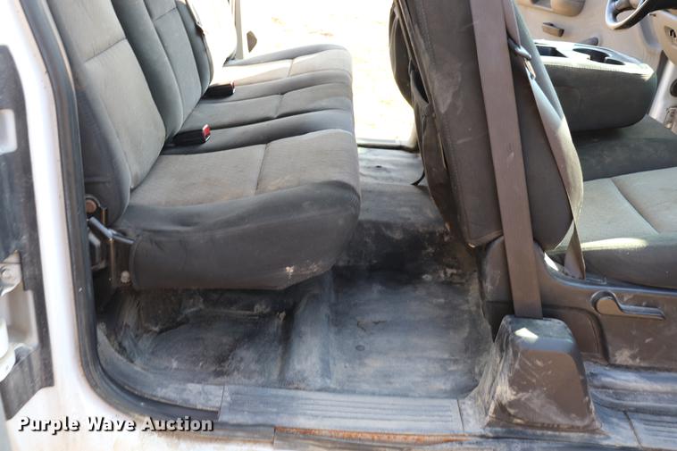 image for item EC9428 2009 Chevrolet Silverado 2500HD Ext. Cab pickup truck