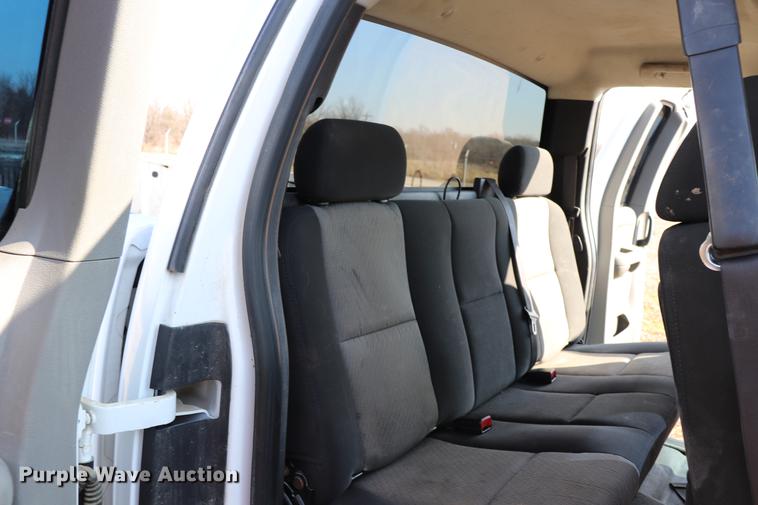 image for item EC9428 2009 Chevrolet Silverado 2500HD Ext. Cab pickup truck