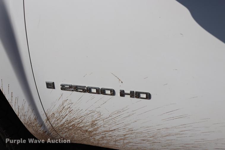 image for item EC9428 2009 Chevrolet Silverado 2500HD Ext. Cab pickup truck