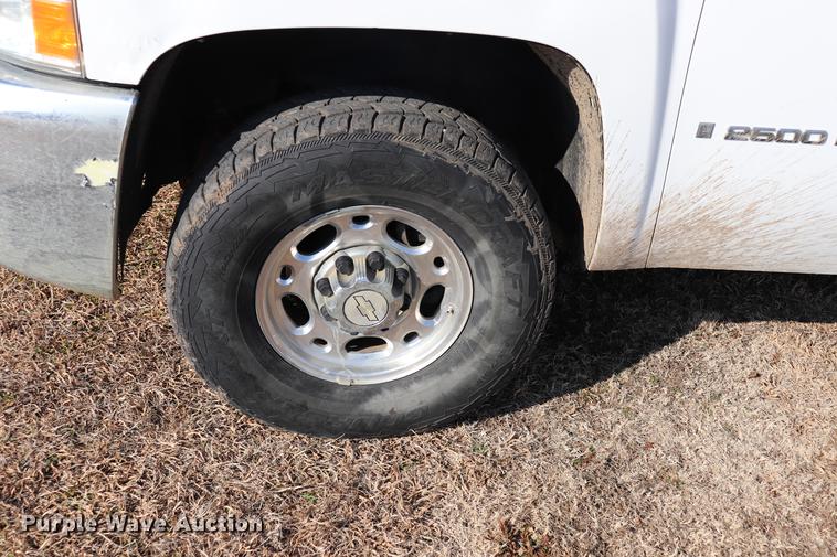 image for item EC9428 2009 Chevrolet Silverado 2500HD Ext. Cab pickup truck