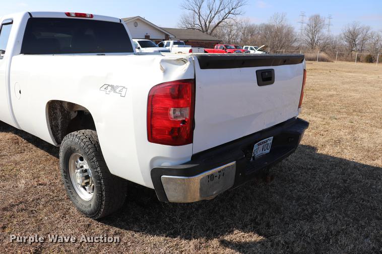 image for item EC9428 2009 Chevrolet Silverado 2500HD Ext. Cab pickup truck