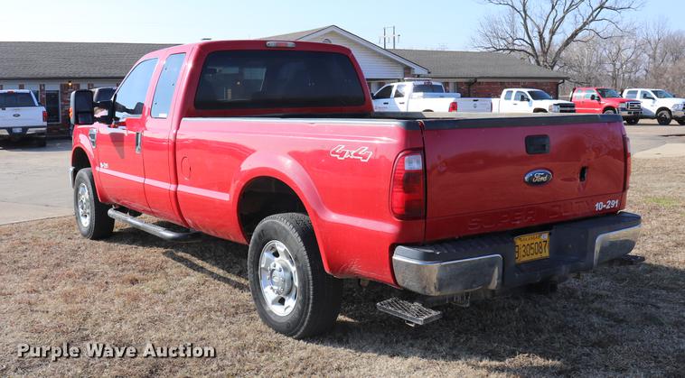 image for item EC9429 2010 Ford F250 Super Duty XLT Super Cab pickup truck