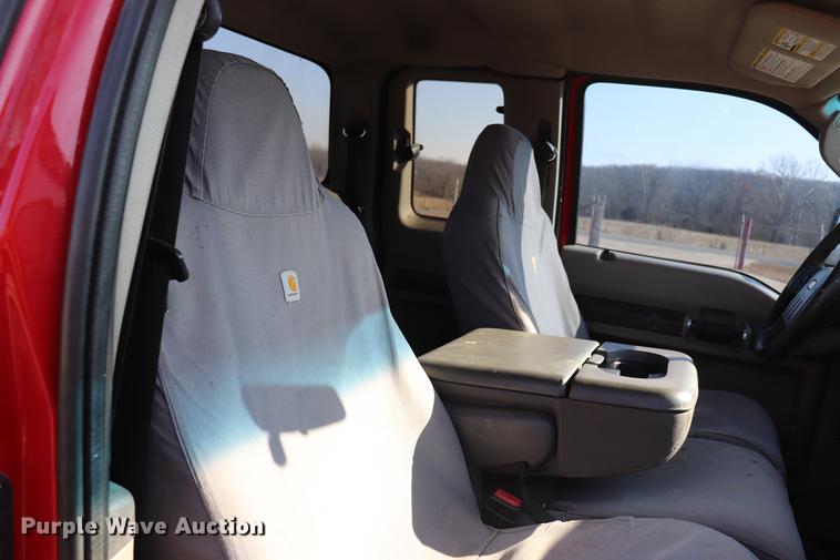 image for item EC9429 2010 Ford F250 Super Duty XLT Super Cab pickup truck