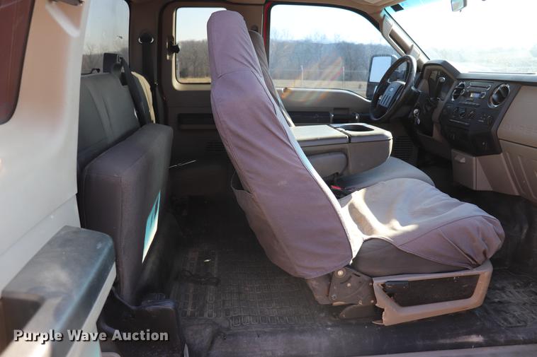 image for item EC9429 2010 Ford F250 Super Duty XLT Super Cab pickup truck