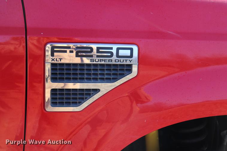image for item EC9429 2010 Ford F250 Super Duty XLT Super Cab pickup truck