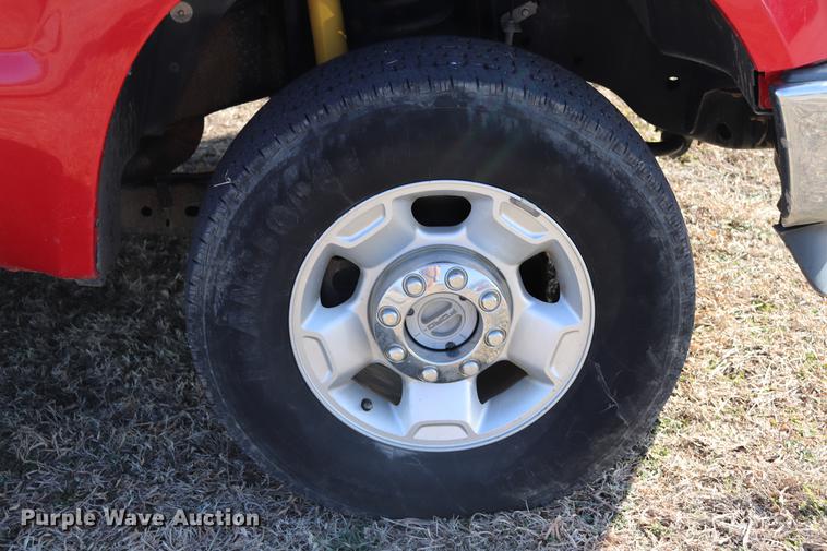 image for item EC9429 2010 Ford F250 Super Duty XLT Super Cab pickup truck