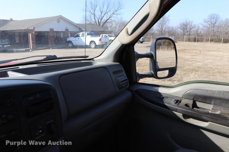 image for item EC9430 2007 Ford F450 Super Duty Super Cab flatbed truck