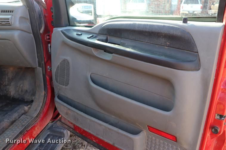 image for item EC9430 2007 Ford F450 Super Duty Super Cab flatbed truck