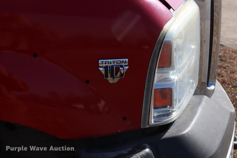 image for item EC9430 2007 Ford F450 Super Duty Super Cab flatbed truck