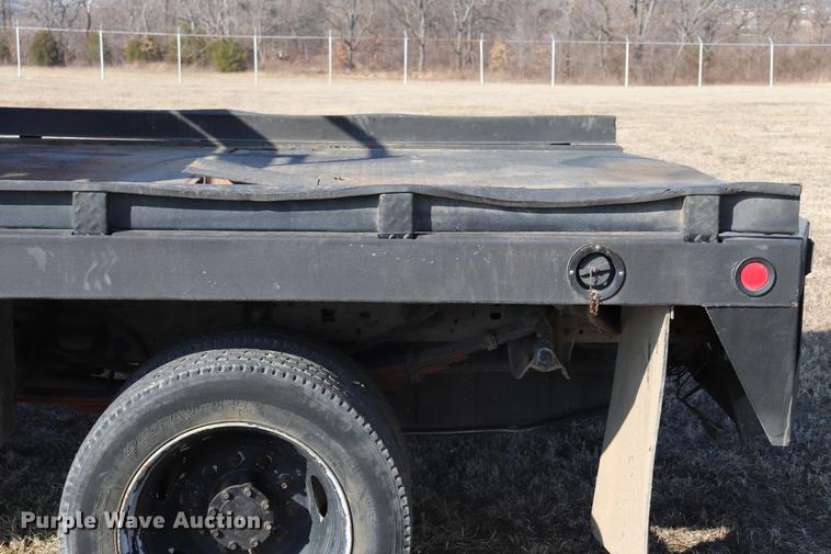 image for item EC9430 2007 Ford F450 Super Duty Super Cab flatbed truck