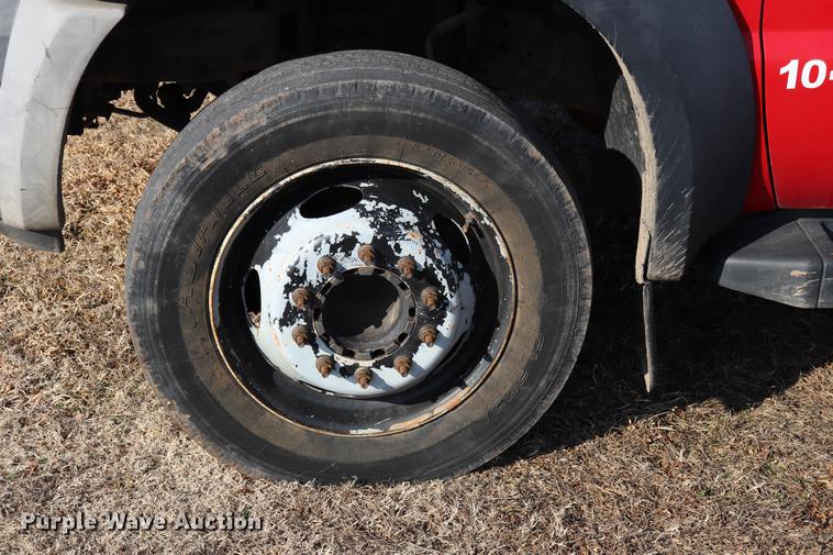 image for item EC9430 2007 Ford F450 Super Duty Super Cab flatbed truck