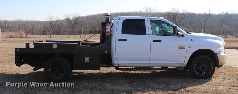 image for item EC9431 2012 Dodge Ram 3500 Crew Cab flatbed pickup truck
