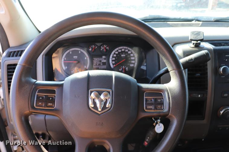 image for item EC9431 2012 Dodge Ram 3500 Crew Cab flatbed pickup truck