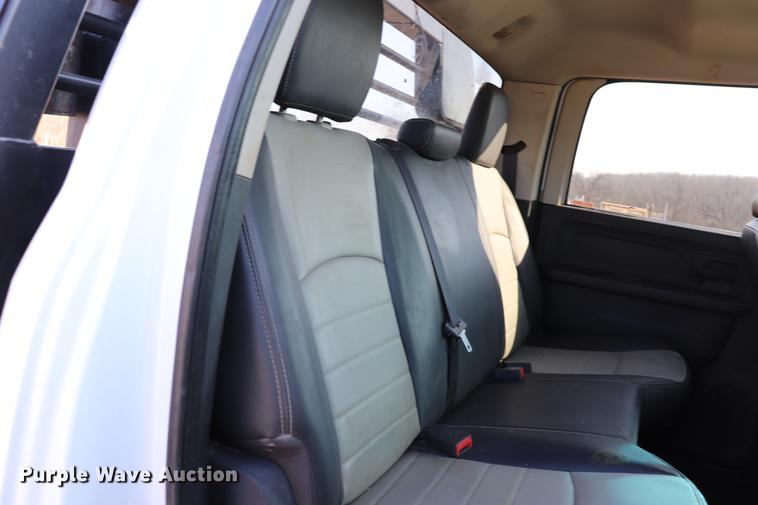 image for item EC9431 2012 Dodge Ram 3500 Crew Cab flatbed pickup truck