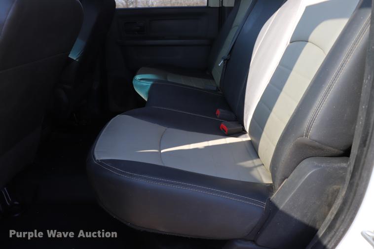 image for item EC9431 2012 Dodge Ram 3500 Crew Cab flatbed pickup truck