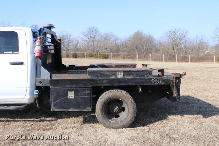 image for item EC9431 2012 Dodge Ram 3500 Crew Cab flatbed pickup truck