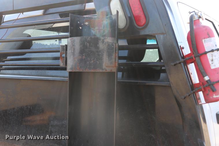 image for item EC9431 2012 Dodge Ram 3500 Crew Cab flatbed pickup truck