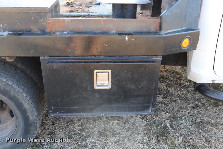 image for item EC9431 2012 Dodge Ram 3500 Crew Cab flatbed pickup truck