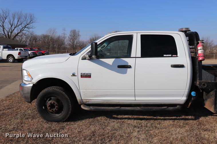 image for item EC9431 2012 Dodge Ram 3500 Crew Cab flatbed pickup truck