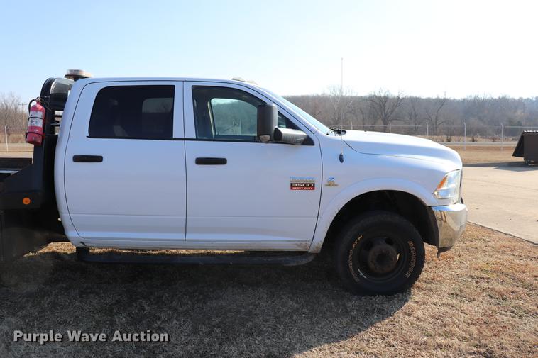 image for item EC9431 2012 Dodge Ram 3500 Crew Cab flatbed pickup truck