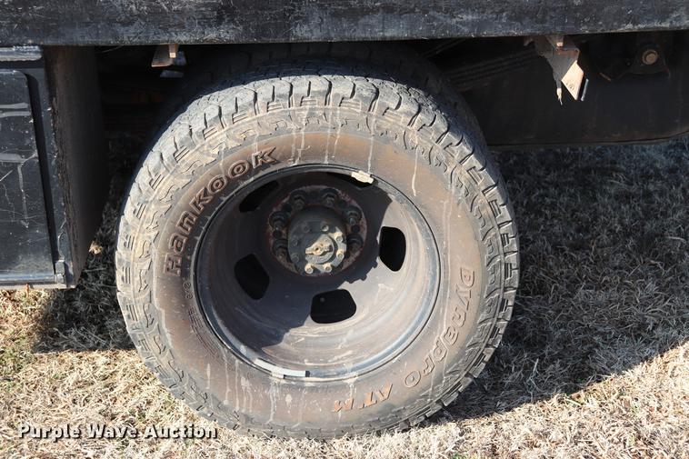 image for item EC9431 2012 Dodge Ram 3500 Crew Cab flatbed pickup truck