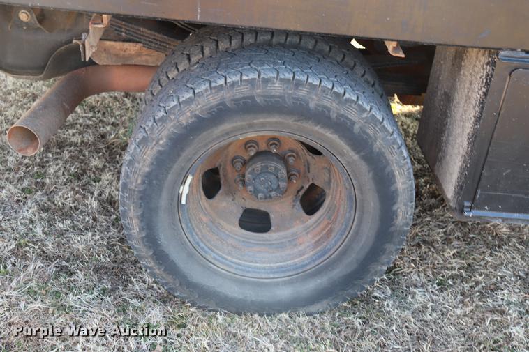 image for item EC9431 2012 Dodge Ram 3500 Crew Cab flatbed pickup truck