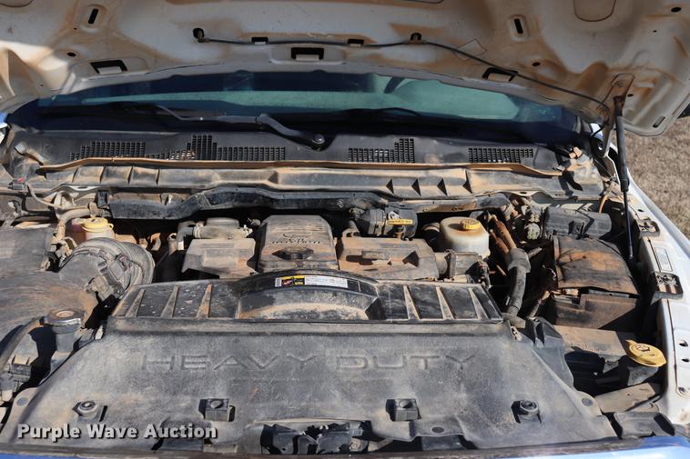 image for item EC9431 2012 Dodge Ram 3500 Crew Cab flatbed pickup truck