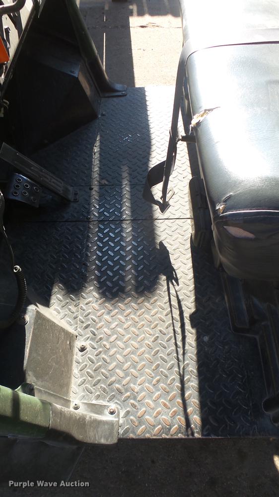 image for item ED9083 2000 Kawasaki Mule utility vehicle