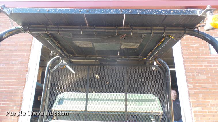 image for item ED9083 2000 Kawasaki Mule utility vehicle