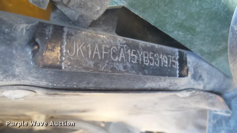 image for item ED9083 2000 Kawasaki Mule utility vehicle