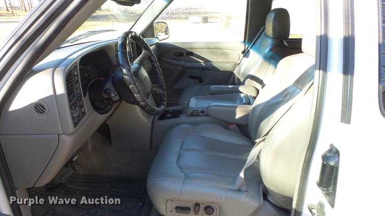 image for item EF9339 2001 Chevrolet Silverado 1500 Ext. Cab pickup truck