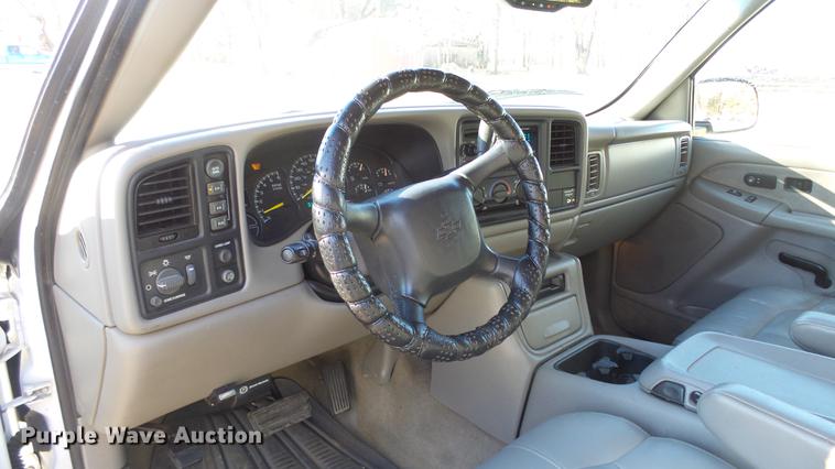 image for item EF9339 2001 Chevrolet Silverado 1500 Ext. Cab pickup truck