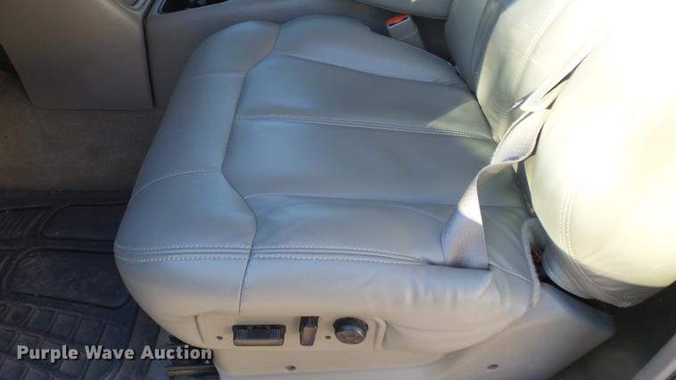 image for item EF9339 2001 Chevrolet Silverado 1500 Ext. Cab pickup truck