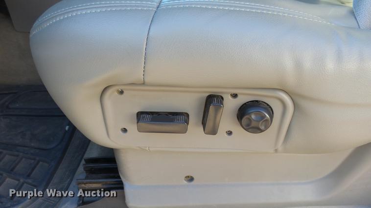 image for item EF9339 2001 Chevrolet Silverado 1500 Ext. Cab pickup truck